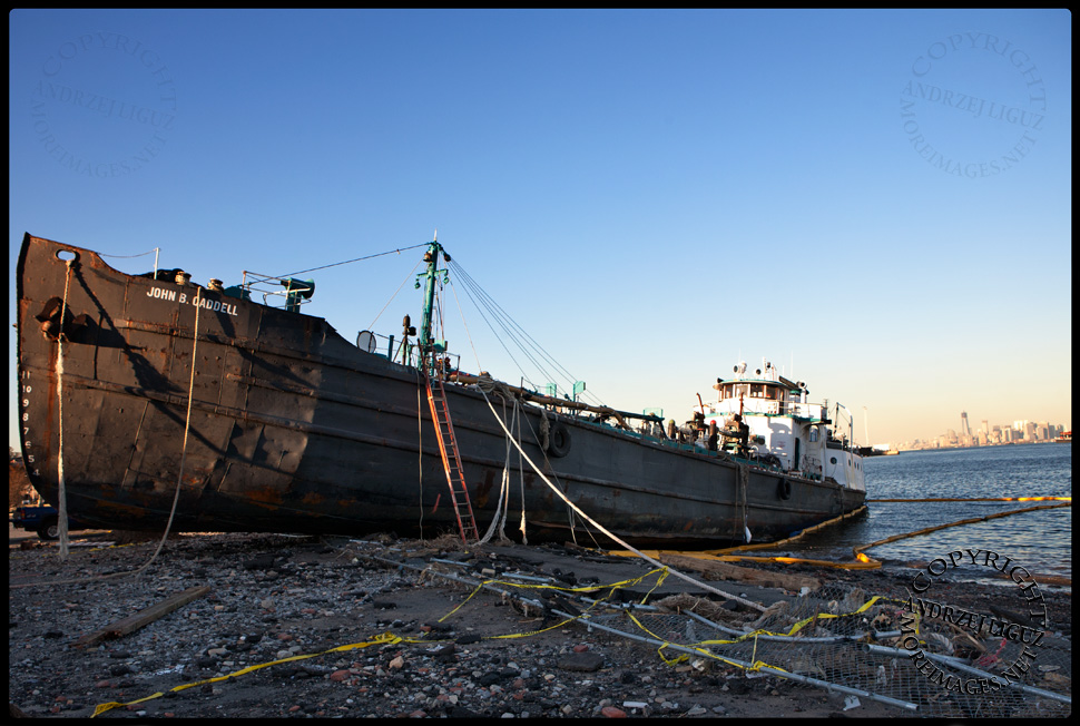 MOREimages – Andrzej Liguz » Blog Archive » Hurricane Sandy: Catching ...