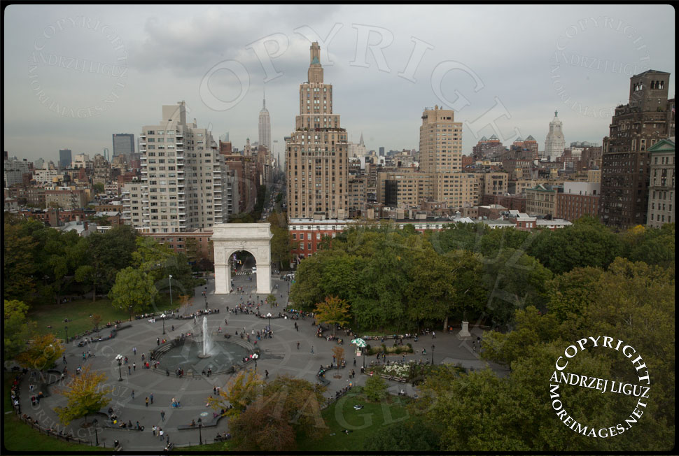 The great view over Washington Sq Park from the Kimmel Center © Andrzej Liguz/moreimages.net. Not to be used without permission