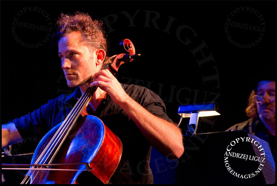 ACO Underground Cellist Julian Thompson © Andrzej Liguz/moreimages.net. Not to be used without permission