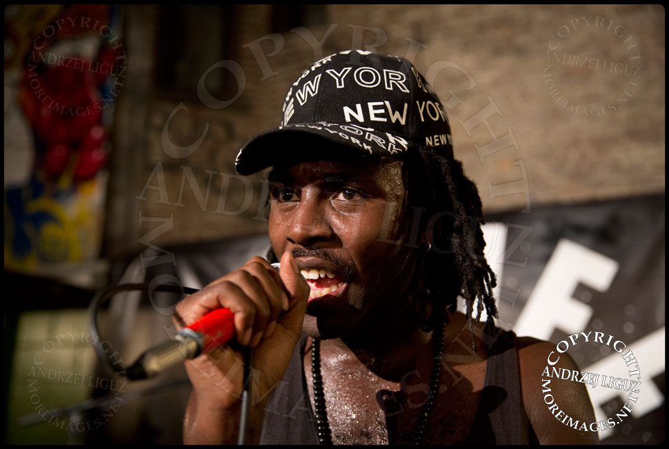 Dev Hynes performing at the Blood Orange party at Alife Rivington © Andrzej Liguz/moreimages.net. Not to be used without permission