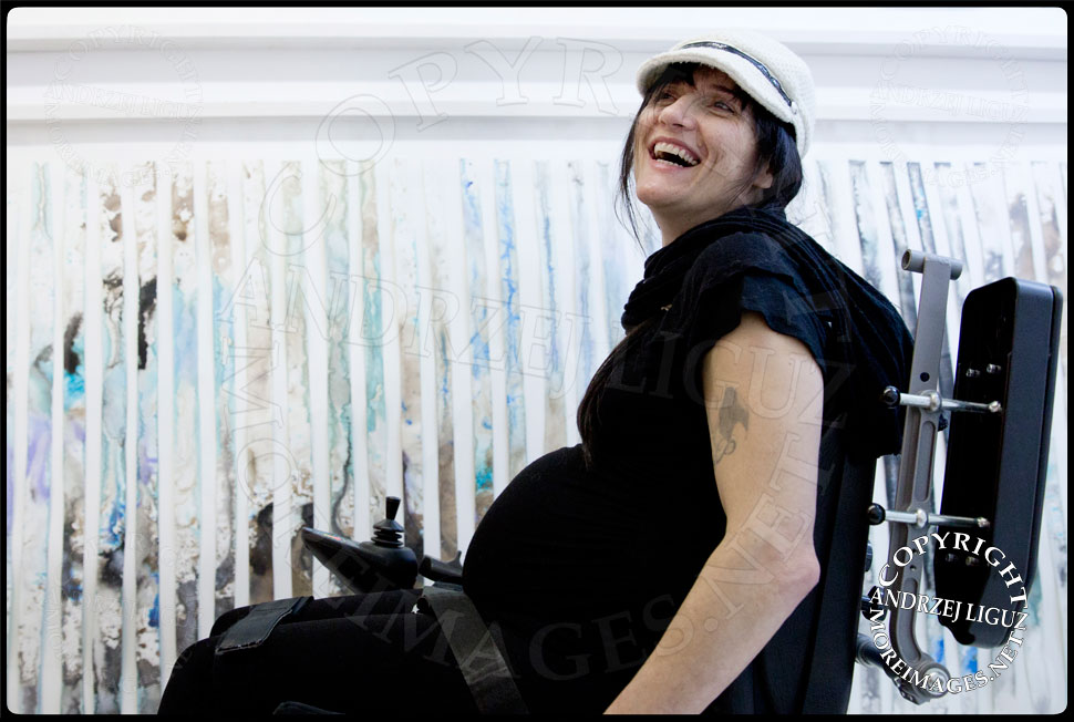 Artist Theresa Byrnes pregnant with her son Sparrow Joe Louis 2013-11-09 in her East Village Gallery 'Suffer' © Andrzej Liguz/moreimages.net. Not to be used without permission