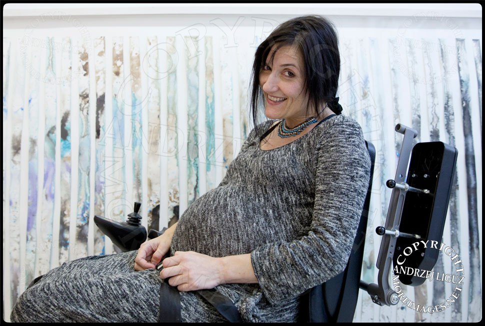 Artist Theresa Byrnes pregnant with her son Sparrow Joe Louis 2013-11-16 in her East Village Gallery 'Suffer' © Andrzej Liguz/moreimages.net. Not to be used without permission