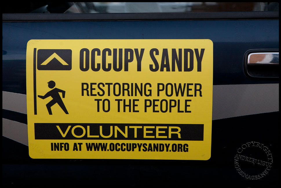 Occupy Sandy Relief at Veggie Island in The Rockaways © Andrzej Liguz/moreimages.net. Not to be used without permission.