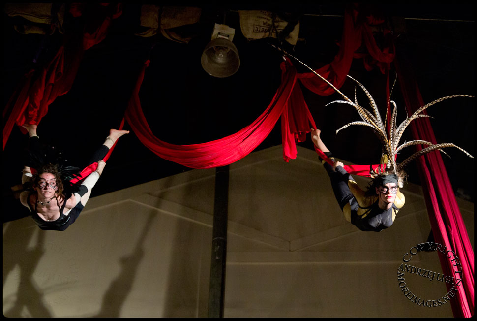 Ri Ki Kai Aerialists performing at the Cirque de Idiotarod Afterparty in Gowanus Ballroom © Andrzej Liguz/moreimages.net. Not to be used without permission