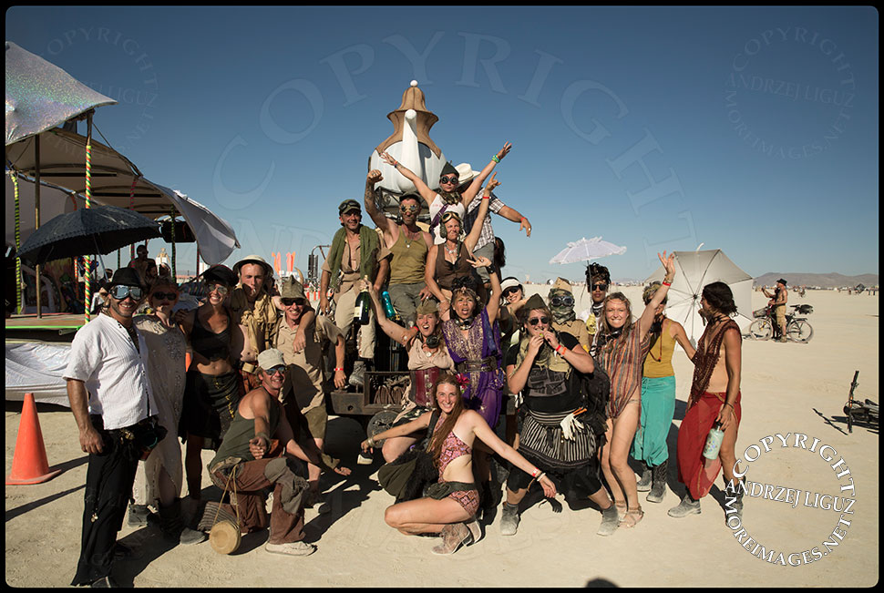 The Lost Tea Party at Burning Man 2014 © Andrzej Liguz/moreimages.net. Not to be used without permission