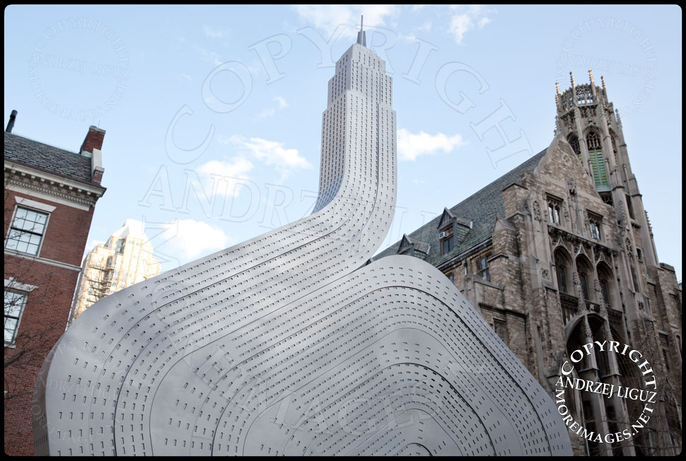 Empire State Sculpture, Park Ave and 64th St © Andrzej Liguz/moreimages.net. Not to be used without permission